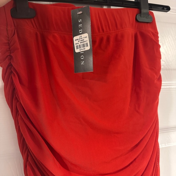 Red Ruched Draped Skirt - Picture 3 of 3